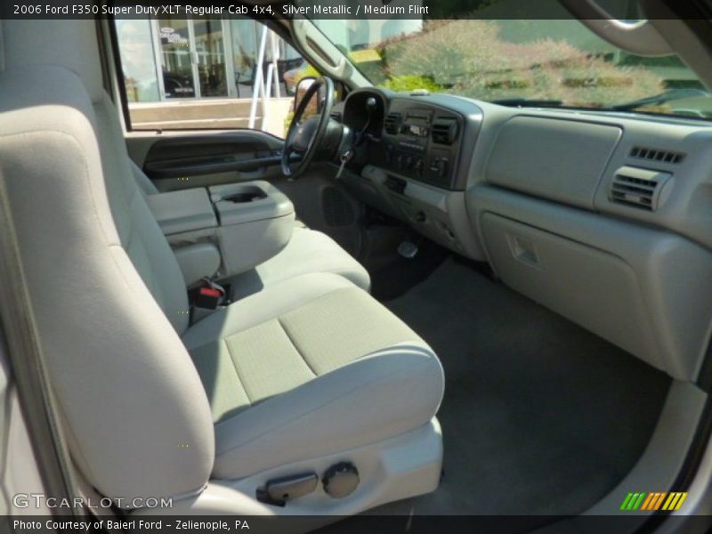 Silver Metallic / Medium Flint 2006 Ford F350 Super Duty XLT Regular Cab 4x4