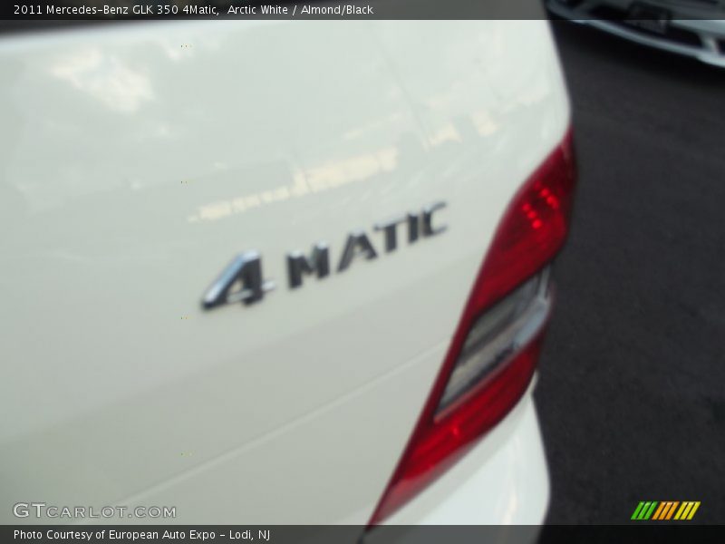 Arctic White / Almond/Black 2011 Mercedes-Benz GLK 350 4Matic