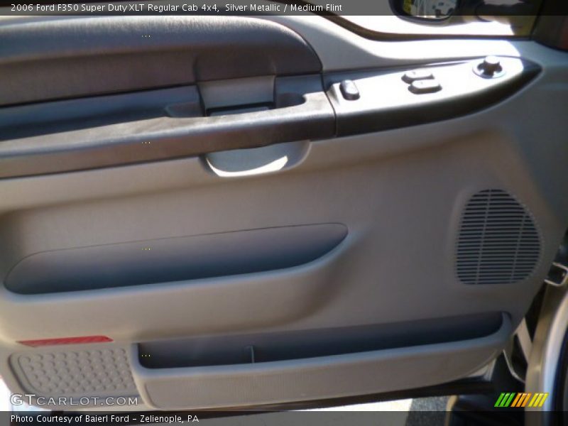 Silver Metallic / Medium Flint 2006 Ford F350 Super Duty XLT Regular Cab 4x4