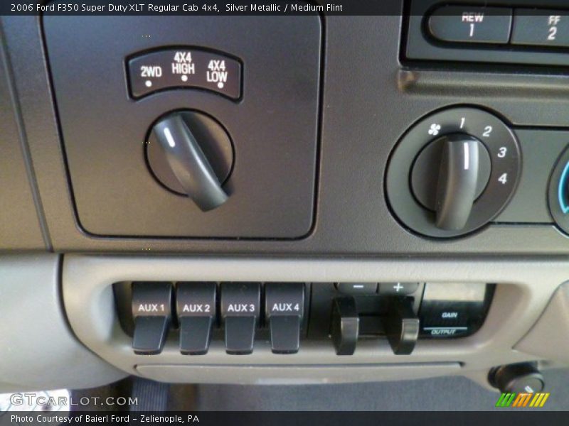 Silver Metallic / Medium Flint 2006 Ford F350 Super Duty XLT Regular Cab 4x4