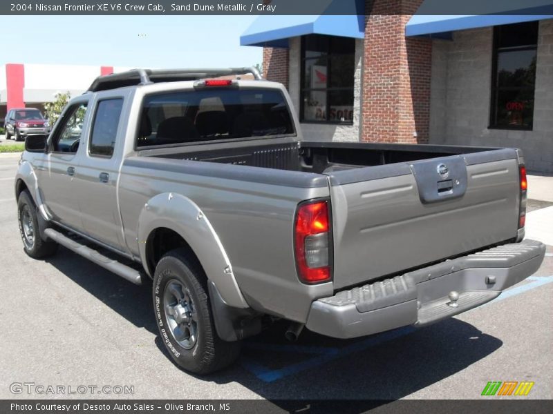 Sand Dune Metallic / Gray 2004 Nissan Frontier XE V6 Crew Cab