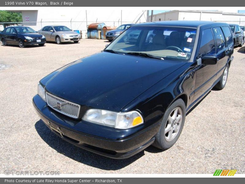 Black / Beige 1998 Volvo V70 Wagon