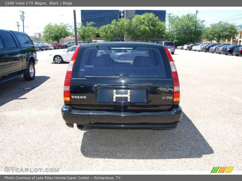 Black / Beige 1998 Volvo V70 Wagon