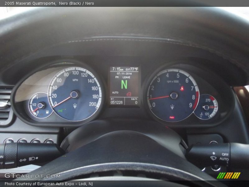 Nero (Black) / Nero 2005 Maserati Quattroporte