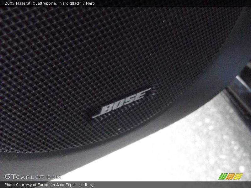 Nero (Black) / Nero 2005 Maserati Quattroporte