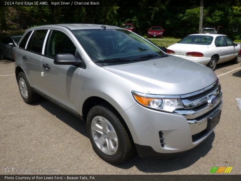 Ingot Silver / Charcoal Black 2014 Ford Edge SE AWD