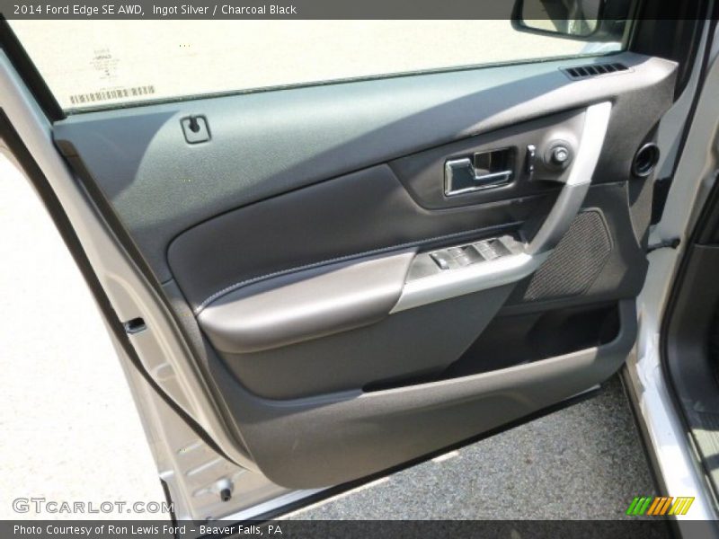 Ingot Silver / Charcoal Black 2014 Ford Edge SE AWD