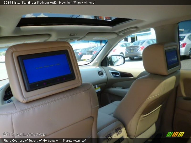 Moonlight White / Almond 2014 Nissan Pathfinder Platinum AWD