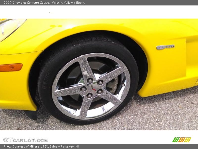 Velocity Yellow / Ebony 2007 Chevrolet Corvette Coupe