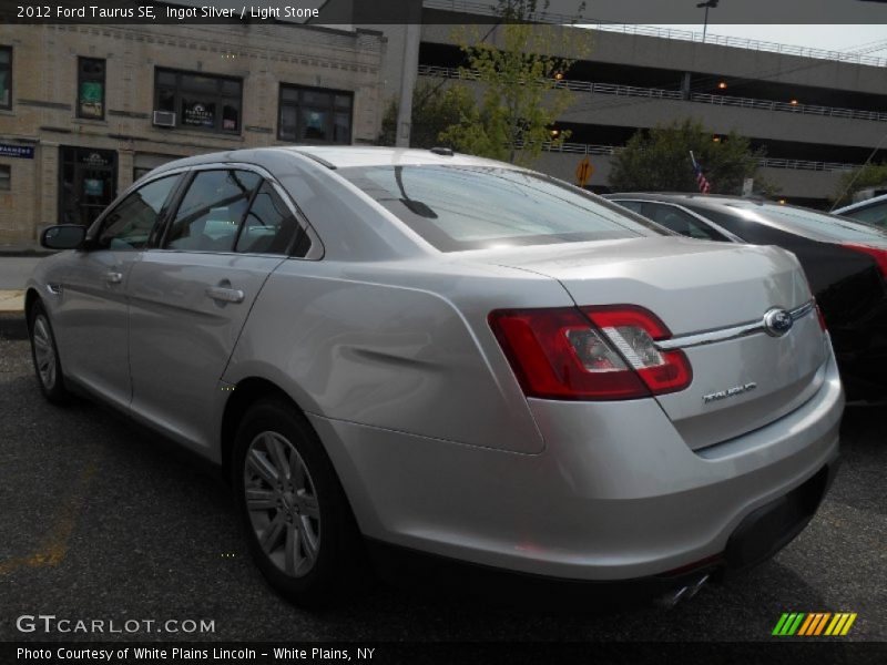 Ingot Silver / Light Stone 2012 Ford Taurus SE
