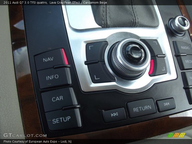 Lava Gray Pearl Effect / Cardamom Beige 2011 Audi Q7 3.0 TFSI quattro