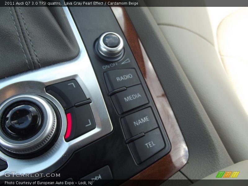 Lava Gray Pearl Effect / Cardamom Beige 2011 Audi Q7 3.0 TFSI quattro