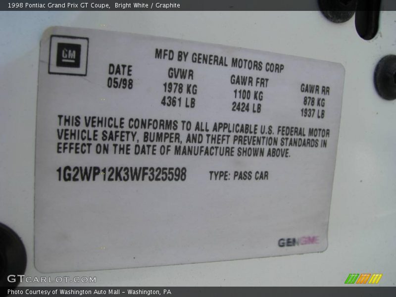 Bright White / Graphite 1998 Pontiac Grand Prix GT Coupe