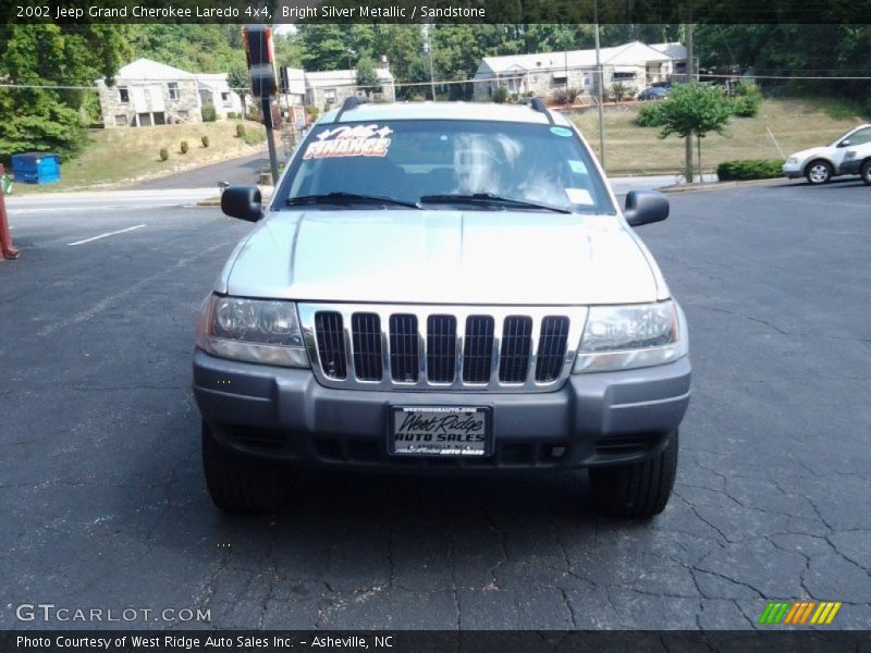 Bright Silver Metallic / Sandstone 2002 Jeep Grand Cherokee Laredo 4x4