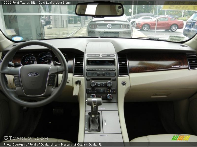 Dashboard of 2011 Taurus SEL