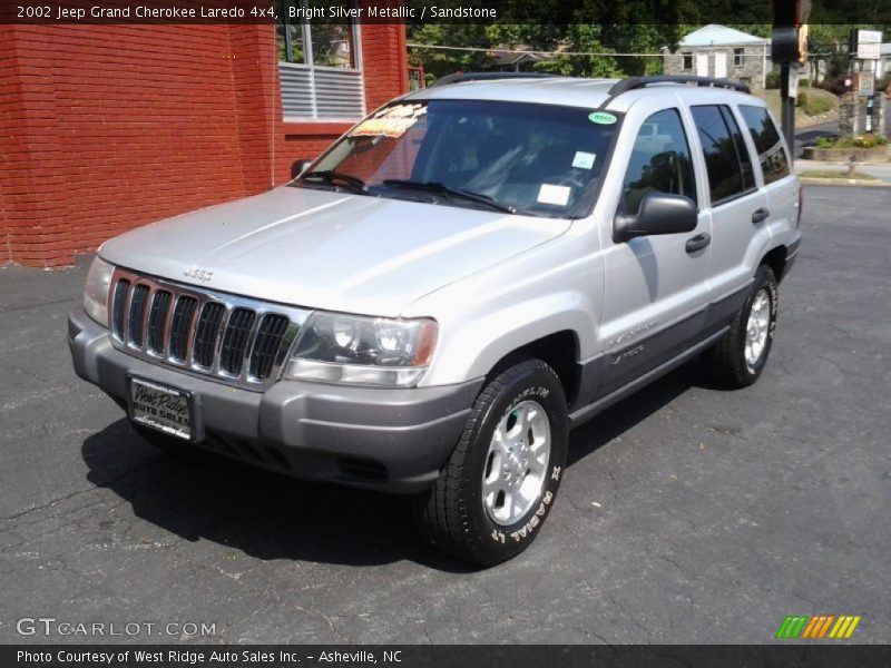 Bright Silver Metallic / Sandstone 2002 Jeep Grand Cherokee Laredo 4x4