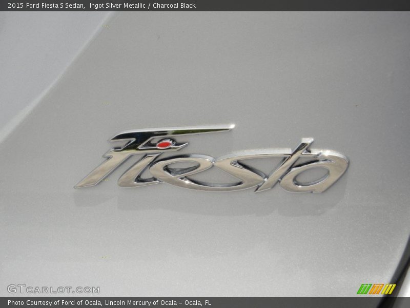 Ingot Silver Metallic / Charcoal Black 2015 Ford Fiesta S Sedan