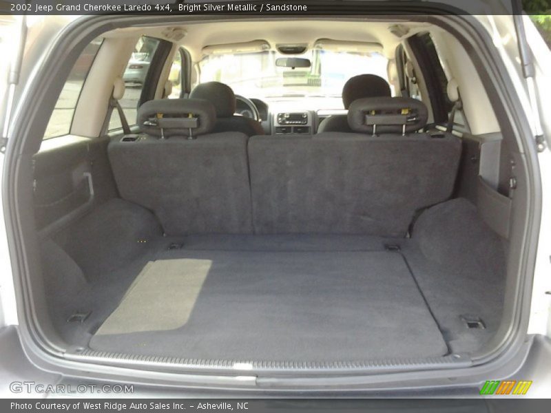 Bright Silver Metallic / Sandstone 2002 Jeep Grand Cherokee Laredo 4x4