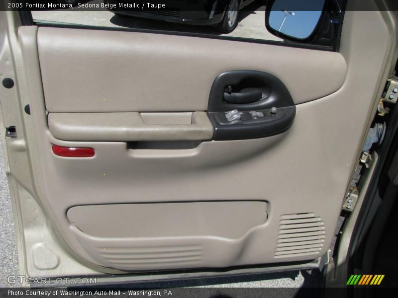 Sedona Beige Metallic / Taupe 2005 Pontiac Montana