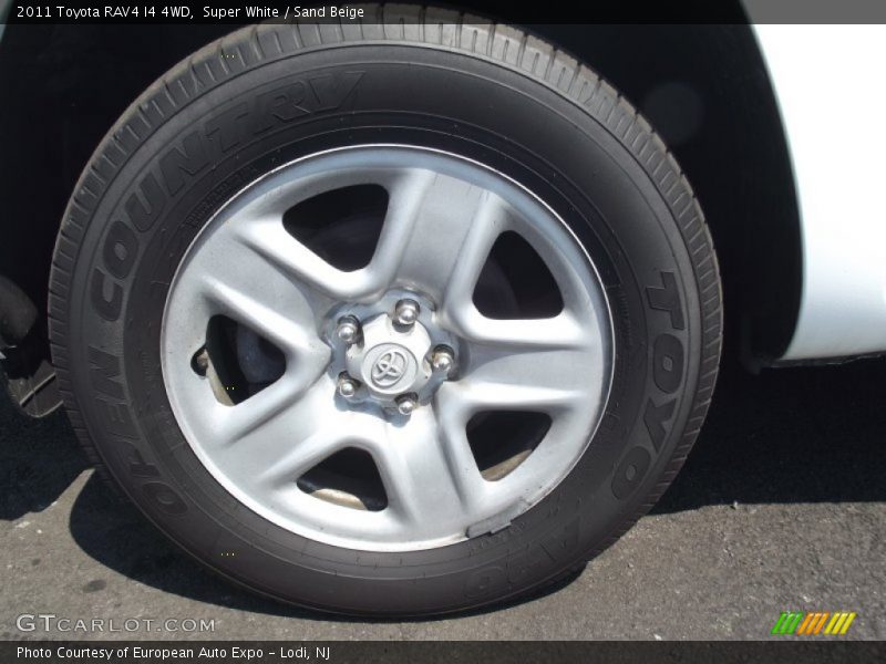 Super White / Sand Beige 2011 Toyota RAV4 I4 4WD