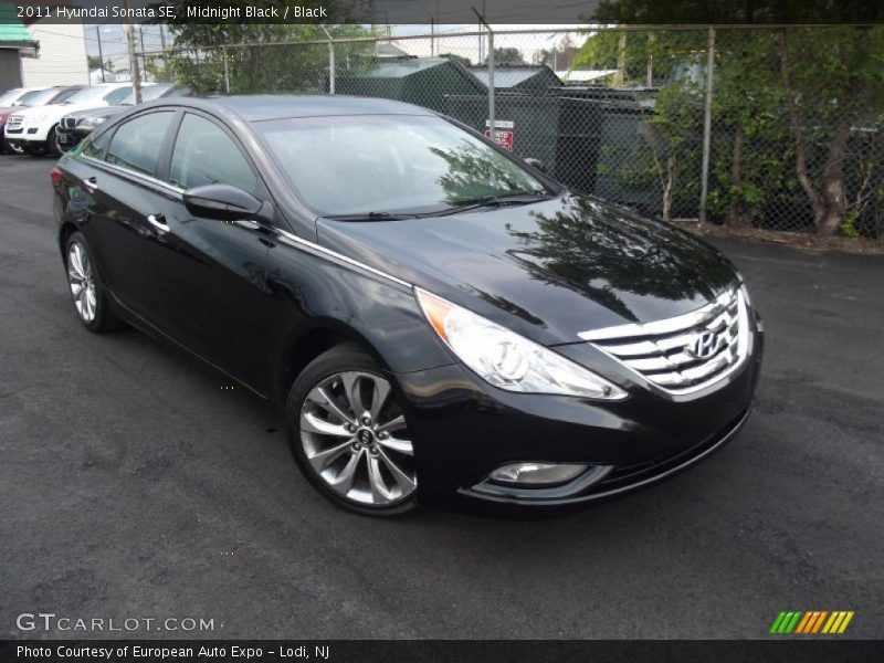 Midnight Black / Black 2011 Hyundai Sonata SE