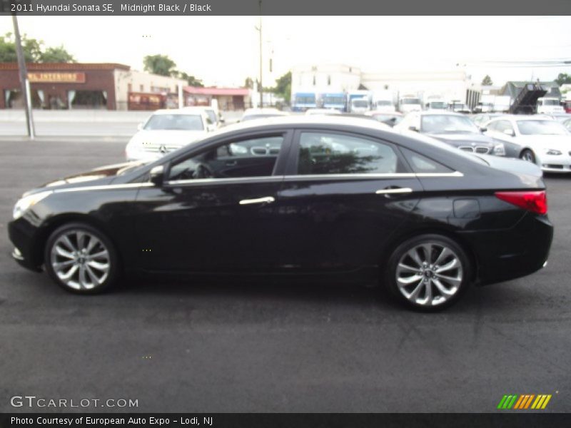 Midnight Black / Black 2011 Hyundai Sonata SE