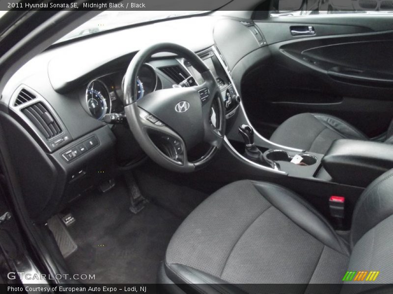 Midnight Black / Black 2011 Hyundai Sonata SE