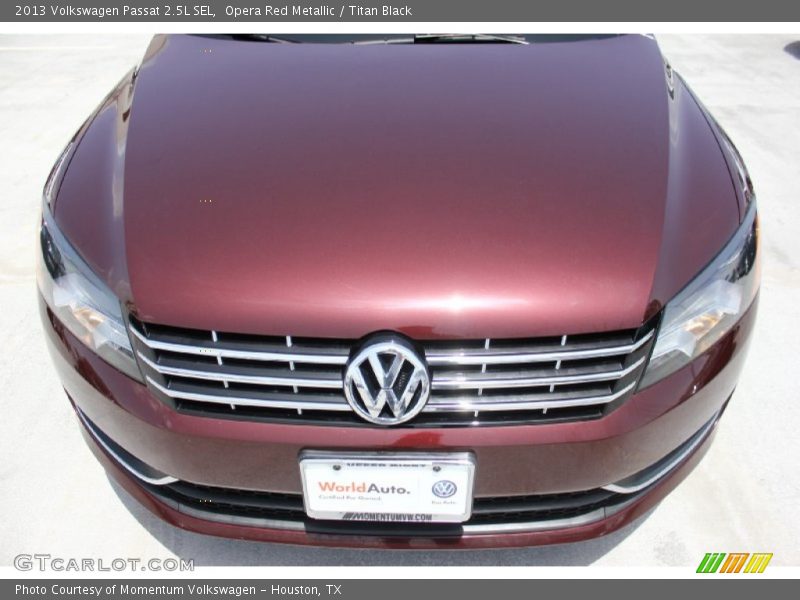 Opera Red Metallic / Titan Black 2013 Volkswagen Passat 2.5L SEL