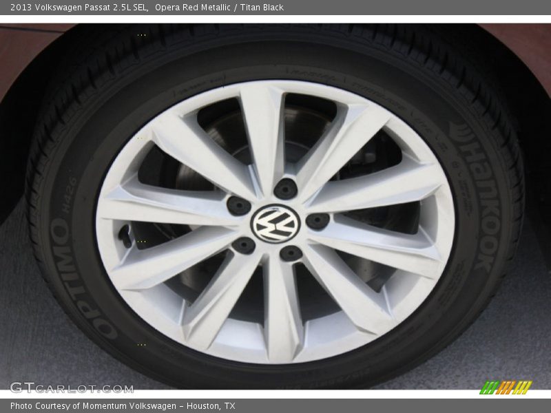 Opera Red Metallic / Titan Black 2013 Volkswagen Passat 2.5L SEL