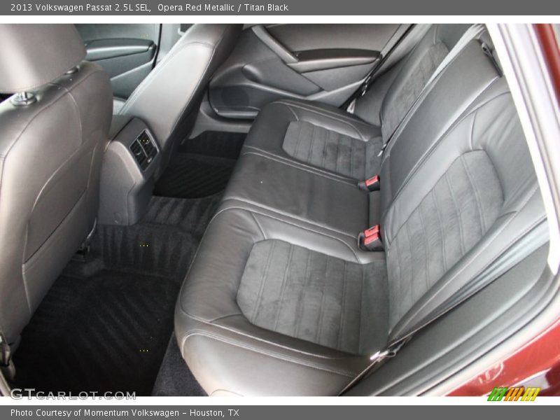 Opera Red Metallic / Titan Black 2013 Volkswagen Passat 2.5L SEL