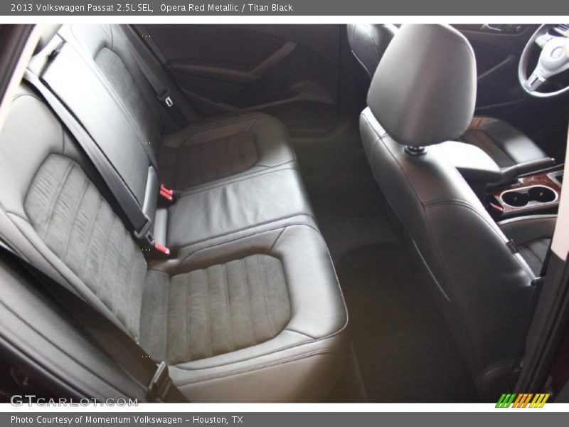 Opera Red Metallic / Titan Black 2013 Volkswagen Passat 2.5L SEL