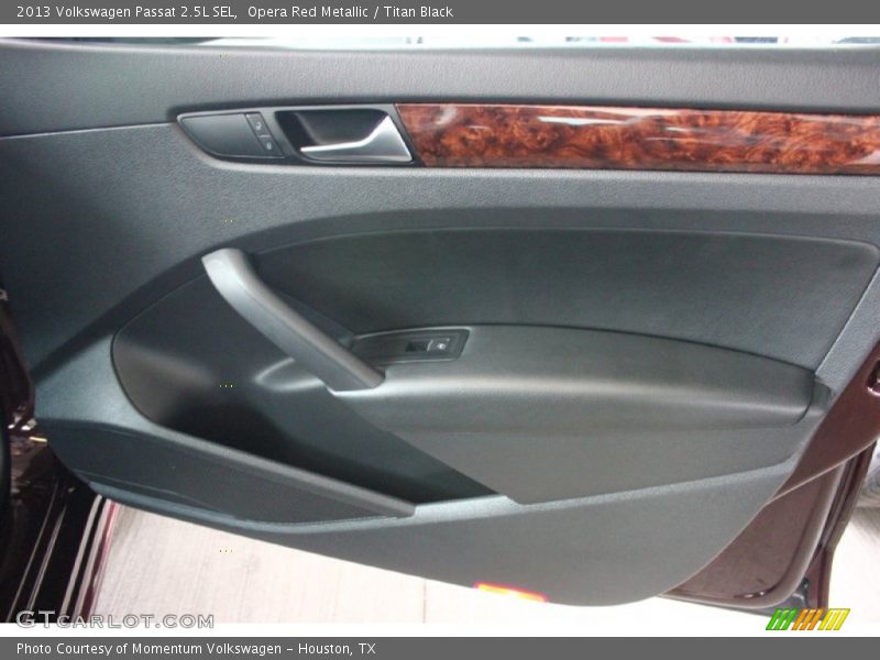 Opera Red Metallic / Titan Black 2013 Volkswagen Passat 2.5L SEL