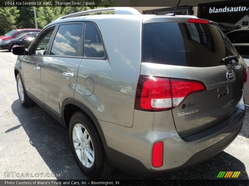 Titanium Silver / Black 2014 Kia Sorento LX AWD