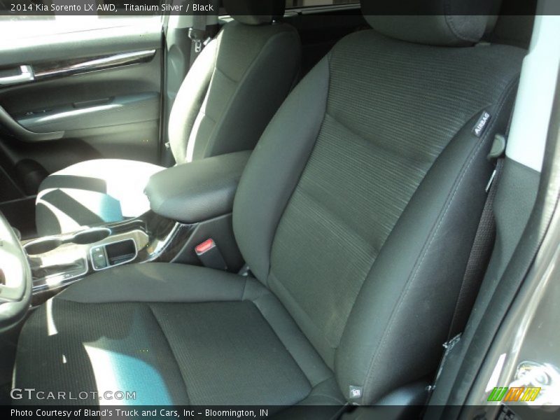Titanium Silver / Black 2014 Kia Sorento LX AWD