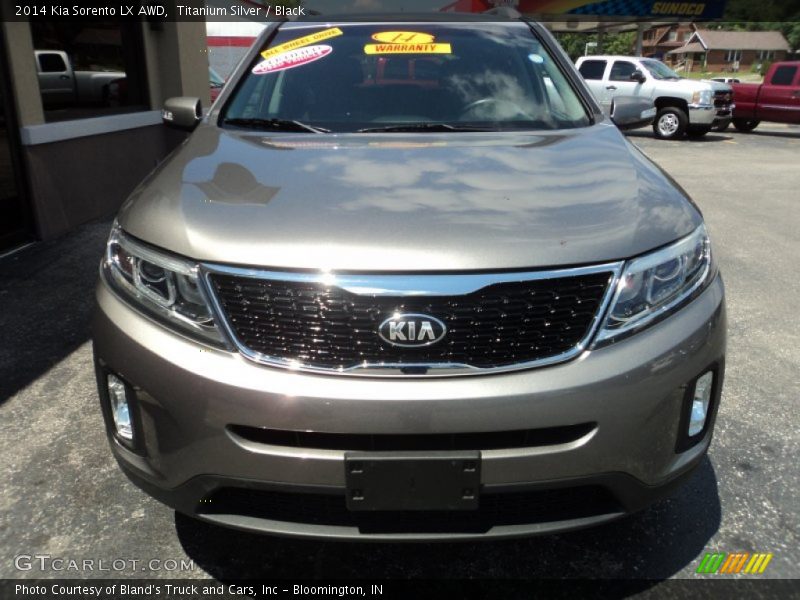 Titanium Silver / Black 2014 Kia Sorento LX AWD