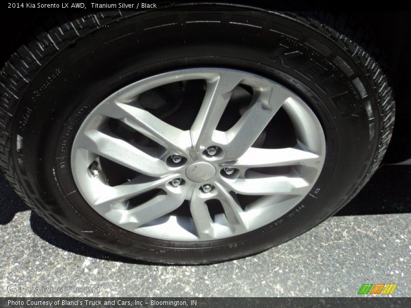 Titanium Silver / Black 2014 Kia Sorento LX AWD