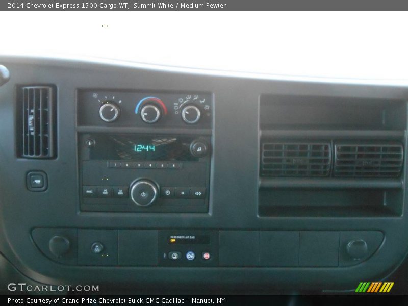 Summit White / Medium Pewter 2014 Chevrolet Express 1500 Cargo WT