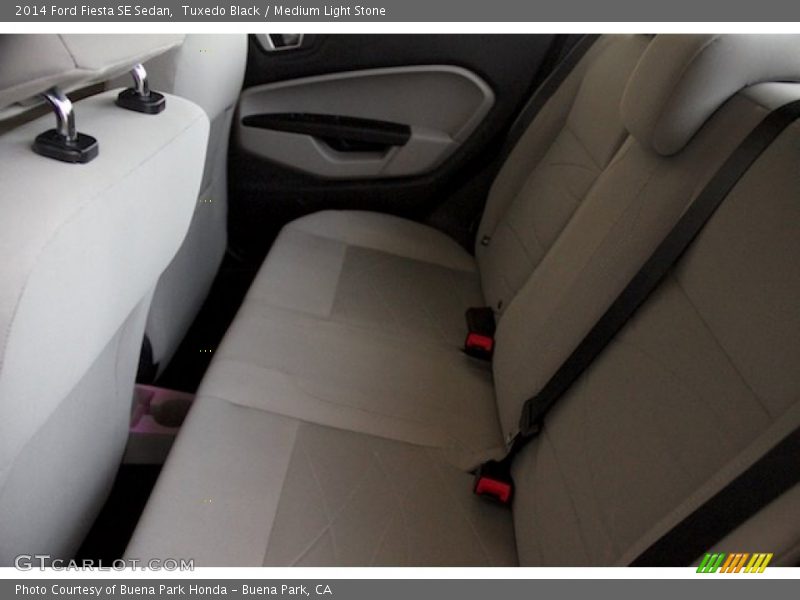 Tuxedo Black / Medium Light Stone 2014 Ford Fiesta SE Sedan