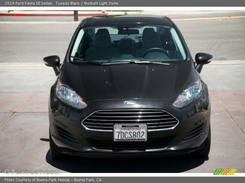 Tuxedo Black / Medium Light Stone 2014 Ford Fiesta SE Sedan
