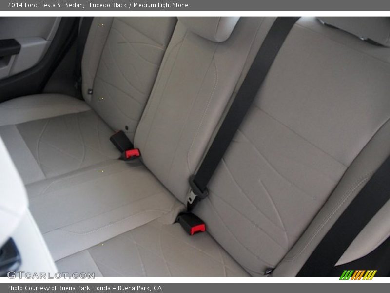 Tuxedo Black / Medium Light Stone 2014 Ford Fiesta SE Sedan