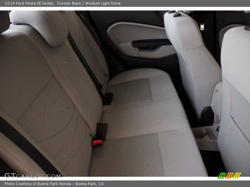 Tuxedo Black / Medium Light Stone 2014 Ford Fiesta SE Sedan