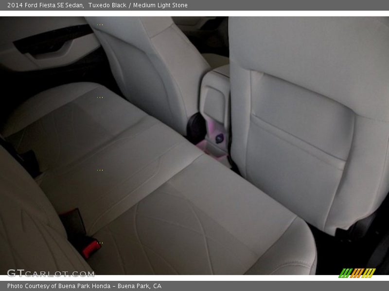 Tuxedo Black / Medium Light Stone 2014 Ford Fiesta SE Sedan