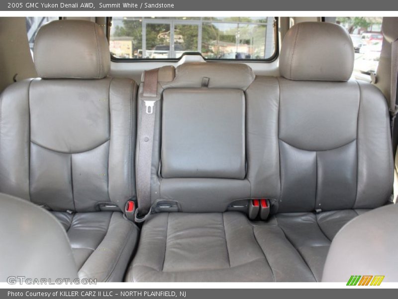 Summit White / Sandstone 2005 GMC Yukon Denali AWD