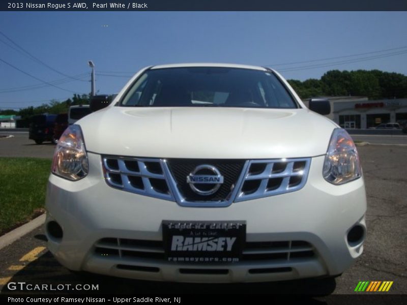 Pearl White / Black 2013 Nissan Rogue S AWD