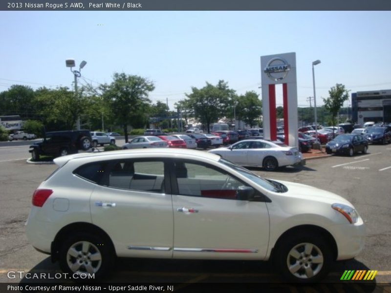 Pearl White / Black 2013 Nissan Rogue S AWD