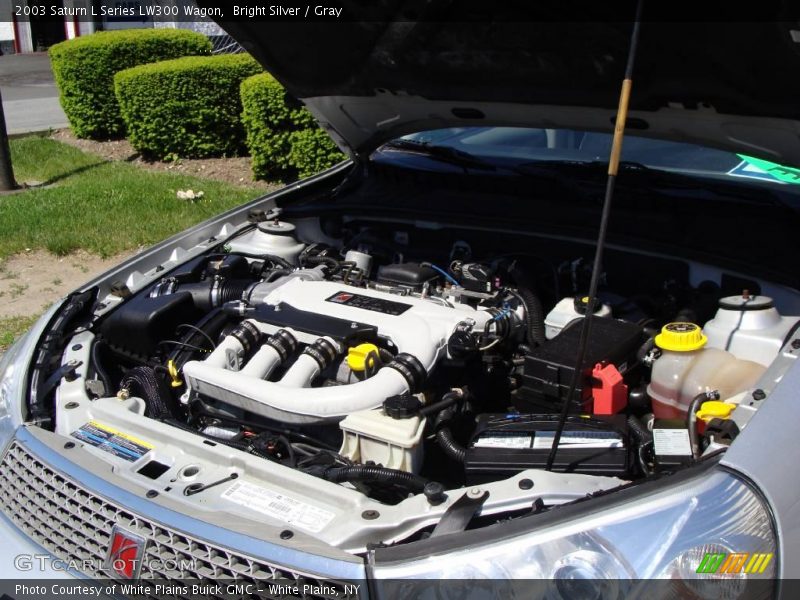 Bright Silver / Gray 2003 Saturn L Series LW300 Wagon