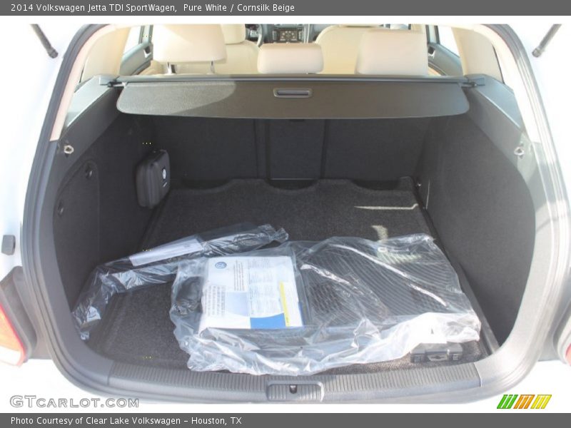 Pure White / Cornsilk Beige 2014 Volkswagen Jetta TDI SportWagen