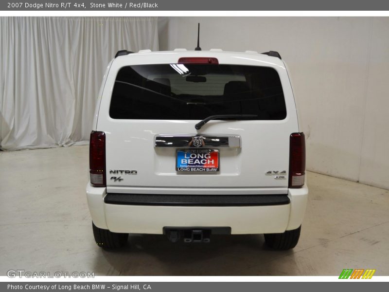 Stone White / Red/Black 2007 Dodge Nitro R/T 4x4