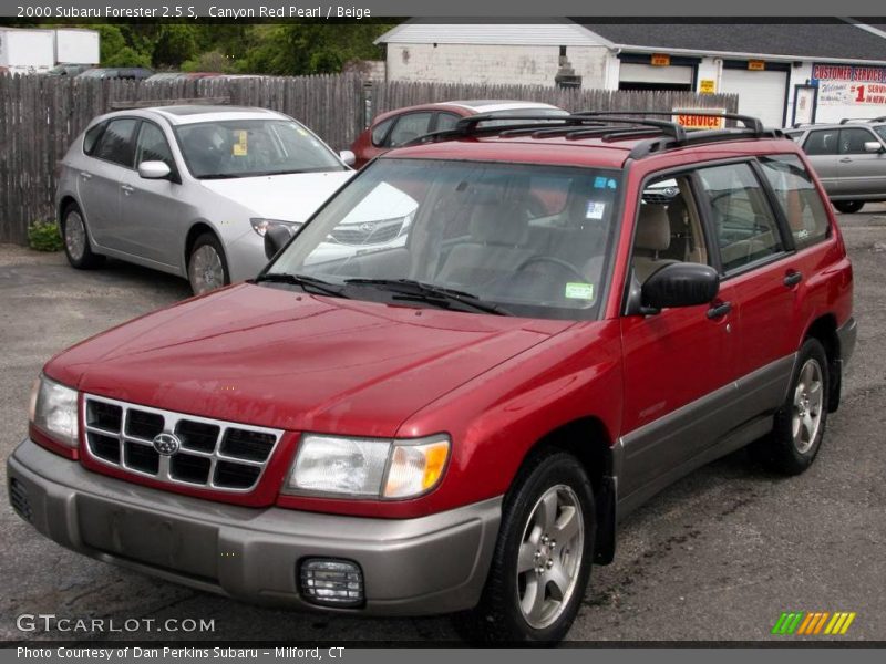Canyon Red Pearl / Beige 2000 Subaru Forester 2.5 S