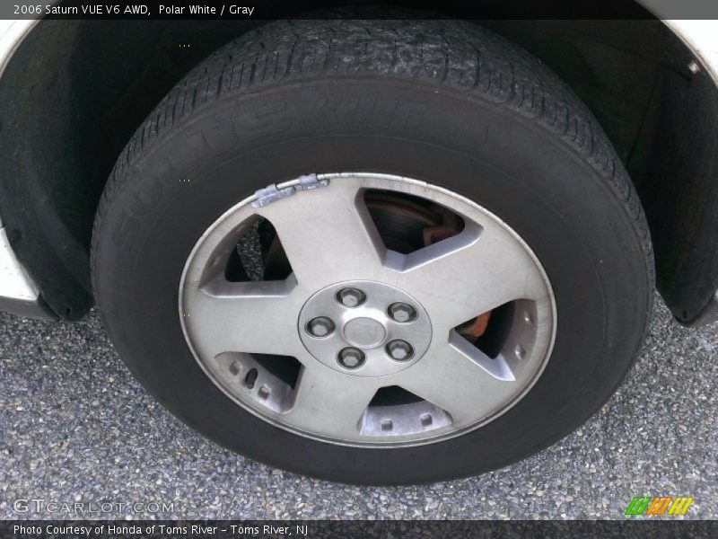 Polar White / Gray 2006 Saturn VUE V6 AWD